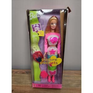 Picture Pockets Barbie Doll 2000 Mattel 28701